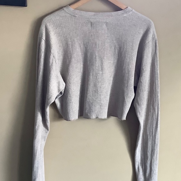 Rough Dress crop sweater size M - Picture 2 of 4